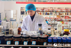 <b>新春走下层丨“中药摄生”奔驰新赛道</b>